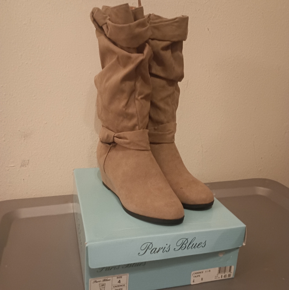 Paris Blues Girls Tan Suede Boots Size 4